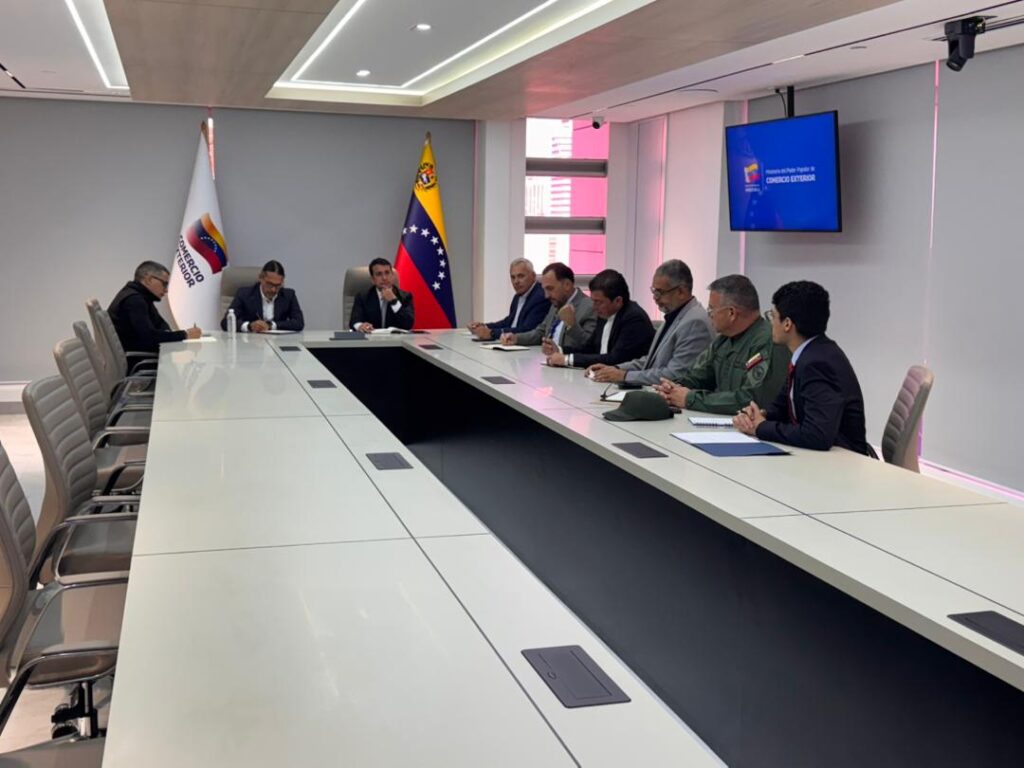 ZEE La Guaira presentó proyectos